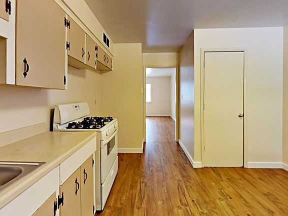 3rd image of 500 E 135th St APT 8B