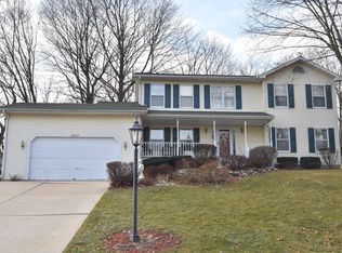 W238N5947 Essex Cir, Sussex, WI 53089
