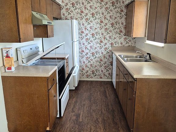 3rd image of 8289 Shadow Wood Dr #4