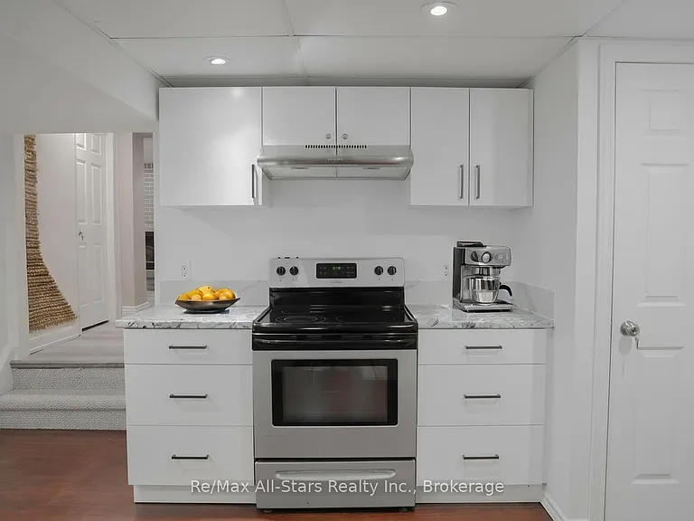 1 Crescent Ct #LOWER — Photo 4