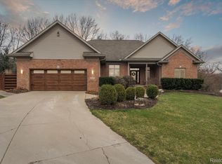 5167 Hunters Rdg, Holly, MI 48442