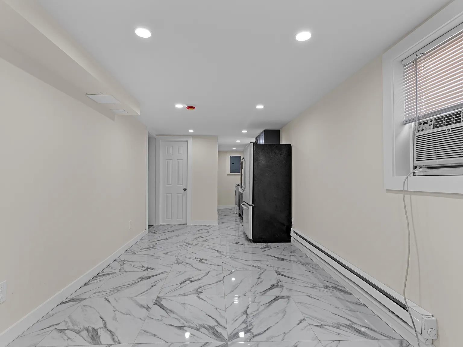 2 bed, $3,500 — Photo 2