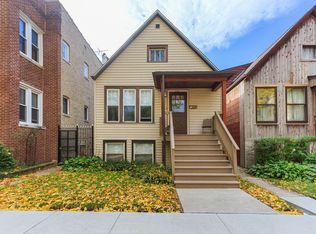 3233 W Berteau Ave, Chicago, IL 60618