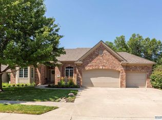 1228 S 180th Plz, Omaha, NE 68130