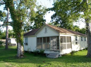 N Hackberry St, Sweeny, TX 77480