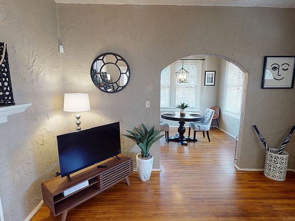 5th image of 1827 Capitol Ave