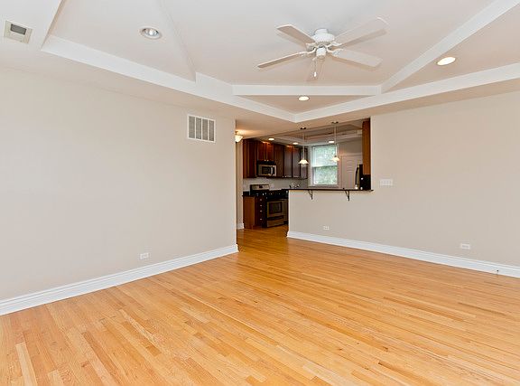 5th image of 6705 N Lakewood Ave #3