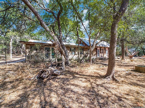 3rd image of 31210 STAHL LN