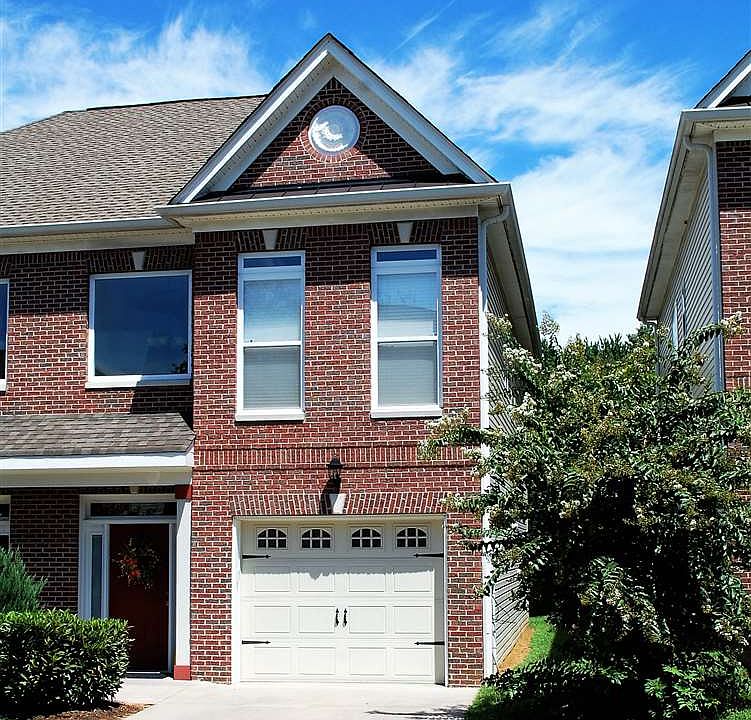 1st image of 135 Emmyllie Ct NE