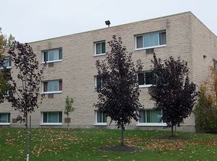 75 Southpark Dr #308, Winnipeg, MB R3T 2L9