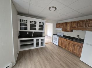 19 Winn St #D, Woburn, MA 01801