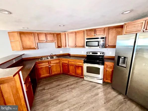 907 Quentin Rd APT 2, Lebanon, PA 17042