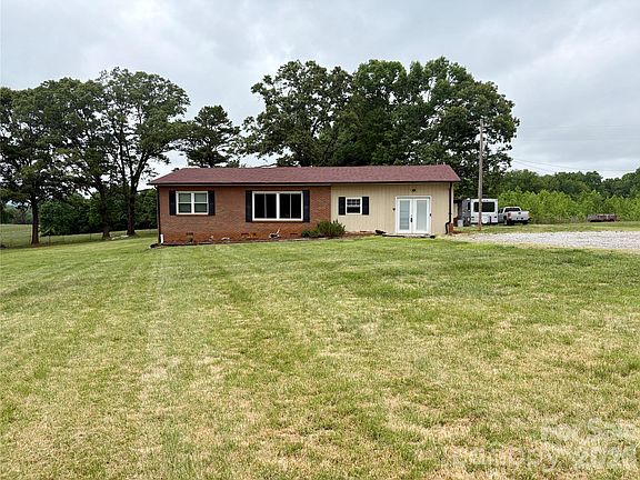 2nd image of 120 Mitch Rd