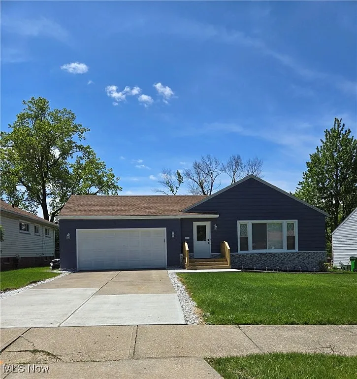 24520 Berrimore Ln photo 1