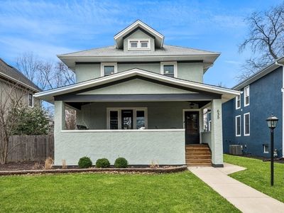 635 N Ridgeland Ave, Oak Park, IL, 60302