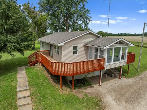 16857 E Militia Rd, Nevada, MO 64772