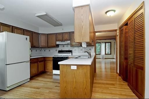 4th image of 23923 N Lakeside Dr