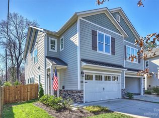 5236 Valley Stream Rd, Charlotte, NC 28209