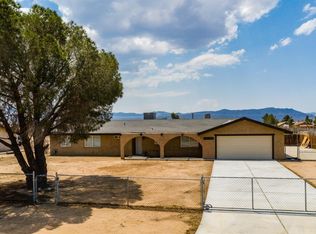 22683 Sitting Bull Rd, Apple Valley, CA 92308