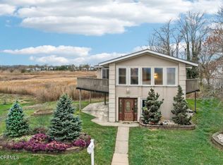 650 Front St, Union Beach, NJ 07735