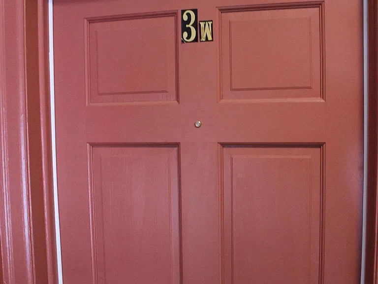 112 E Washington St #3W — Photo 3