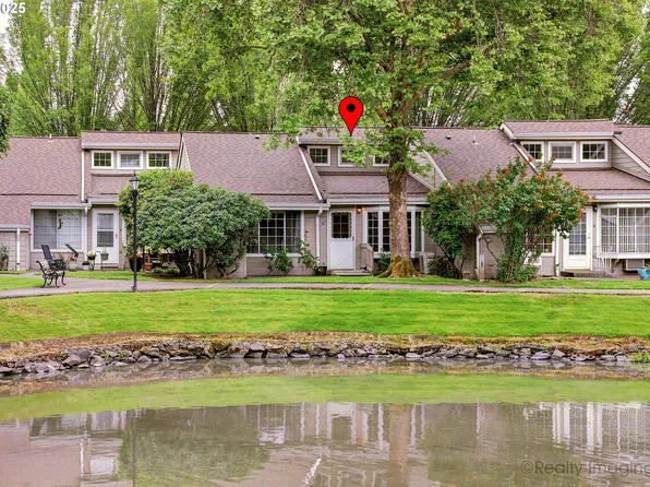 13775 SW Scholls Ferry Rd APT 16, Beaverton, OR 97008