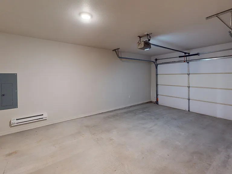 Reserve on 29th Townhomes — Photo 35