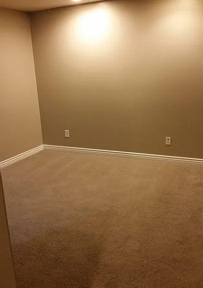 208 S 1050 W — Photo 4