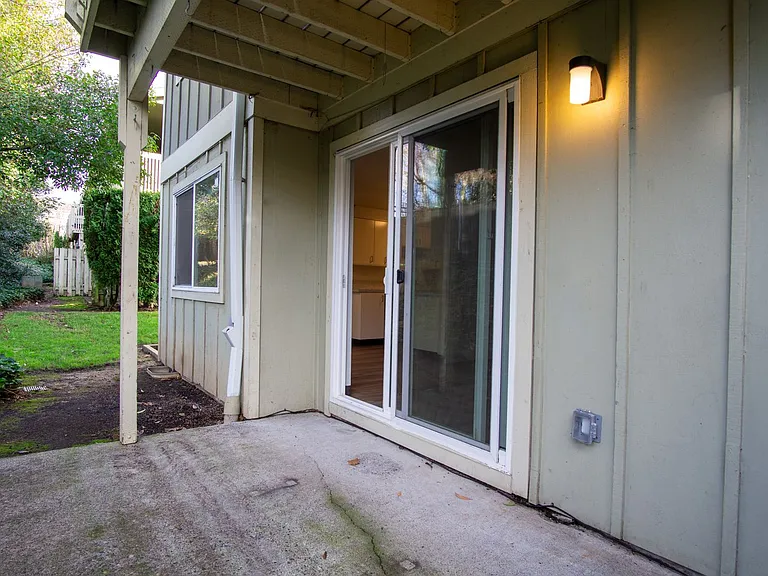 2628 NE Red Sunset Dr — Photo 20