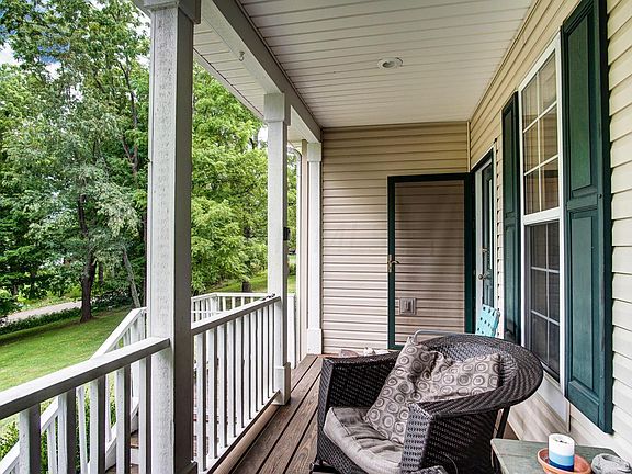 5th image of 165 Walnut Hills Dr