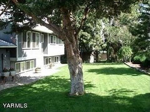 3rd image of 108 Hillcrest Dr