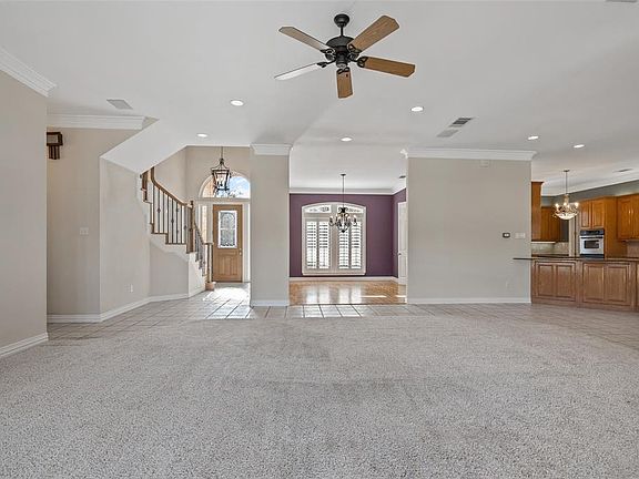 5th image of 144 Cattlebaron Parc Dr