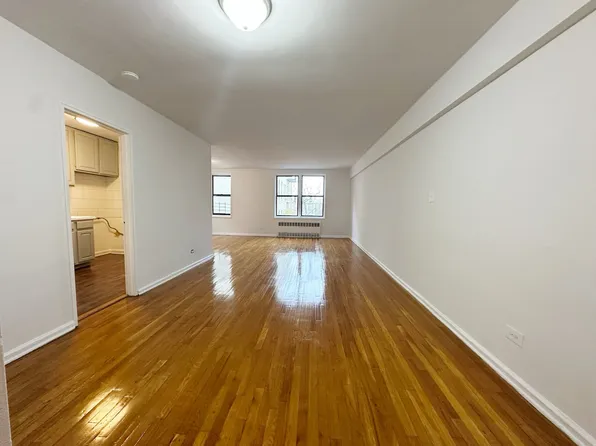 9303 Shore Road image 4 of 15