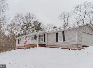 1254 Apple Orchard, Berkeley Springs, WV 25411