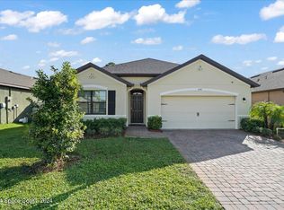 694 Old Country Rd SE, Palm Bay, FL 32909