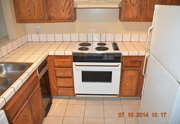 2nd image of 5995 Dandridge Ln Unit 135