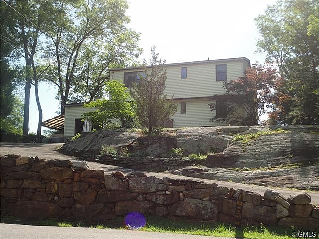 1st image of 24 Pellwood Lake Rd