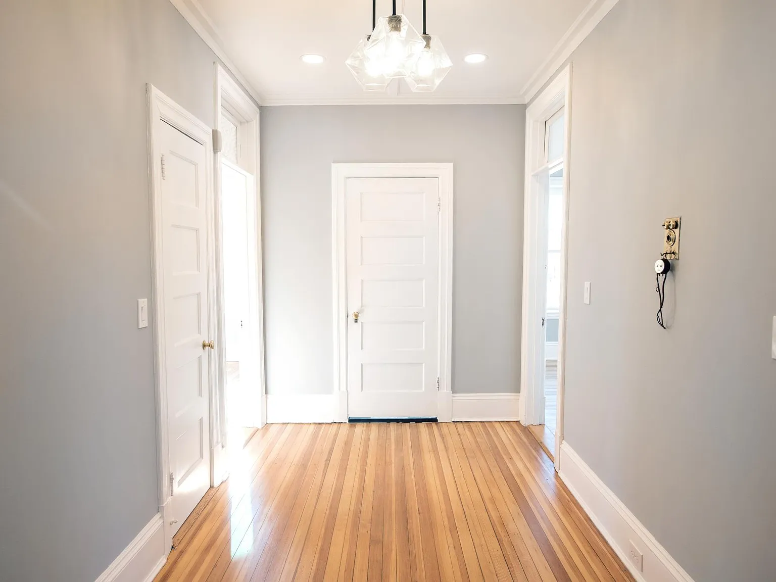 3 bed, 1500 sqft, $2,500 — Photo 3
