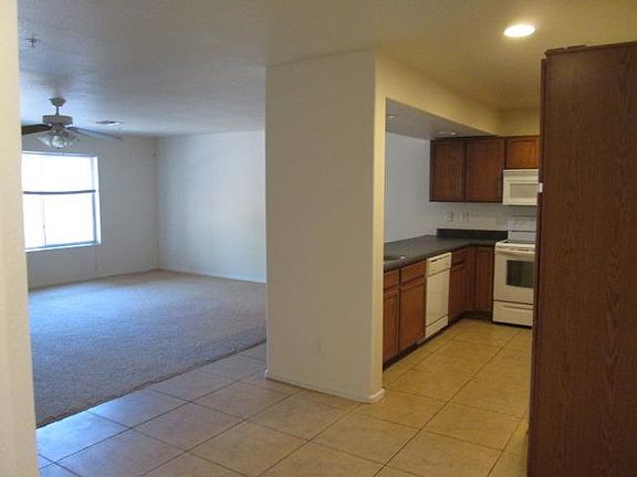 4th image of 16021 N 30th St Unit 131