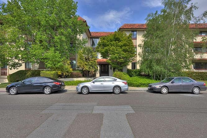 1st image of 320 Elm St APT 105