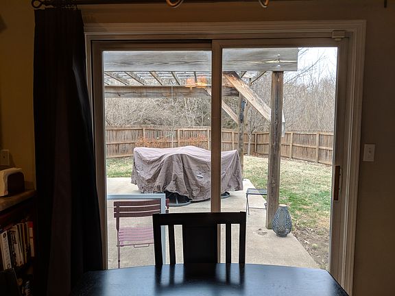 5th image of 809 Norman Dr