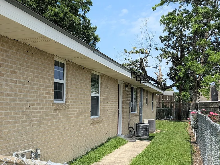 2001 James Dr — Photo 13