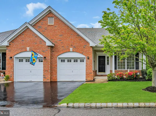 71 Burholme Dr, Hamilton, NJ 08691