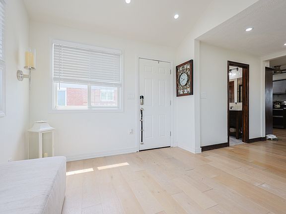 5th image of 115 Charger St