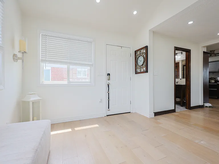 115 Charger St — Photo 5