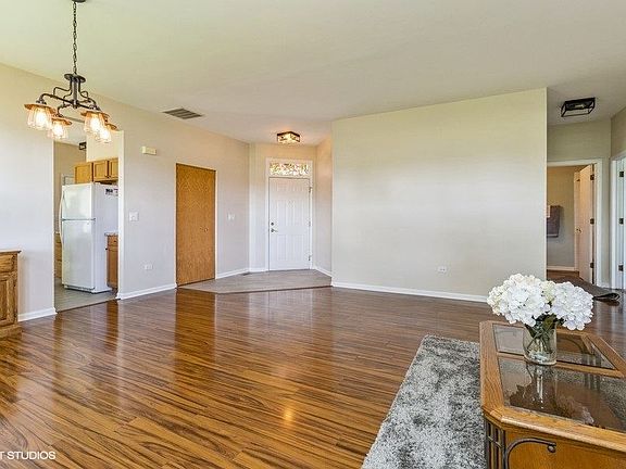 3rd image of 21121 W Cypress Ct #0