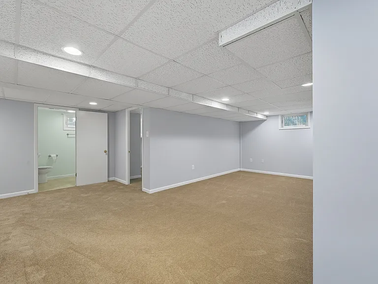 3306 Weller Rd — Photo 22