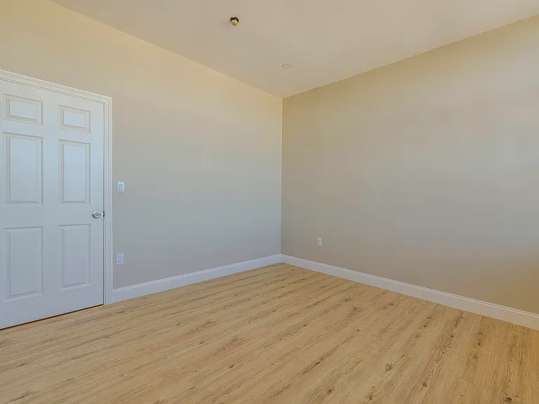 340 Main St #703 — Photo 10