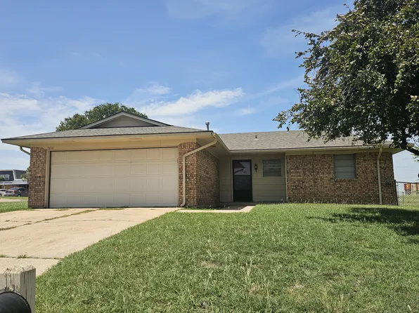 3202 SE Footman Ln, Lawton, OK 73501
