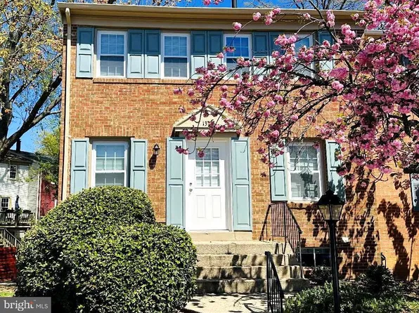 13141 Rock Ridge Ln, Woodbridge, VA 22191